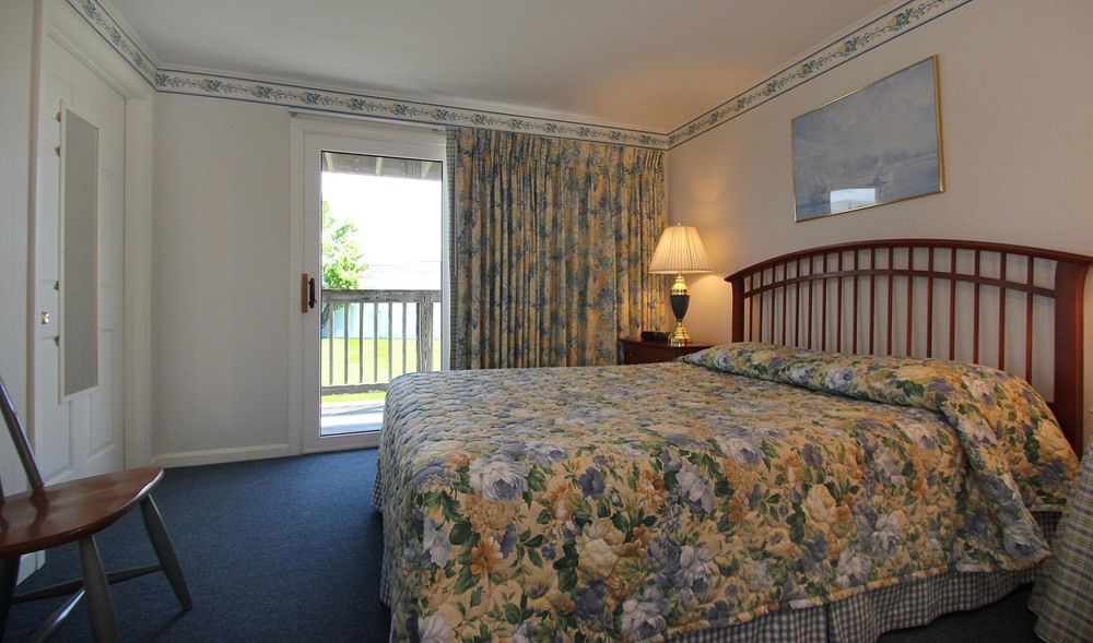 Colonial Acres Resort West Yarmouth Exterior photo