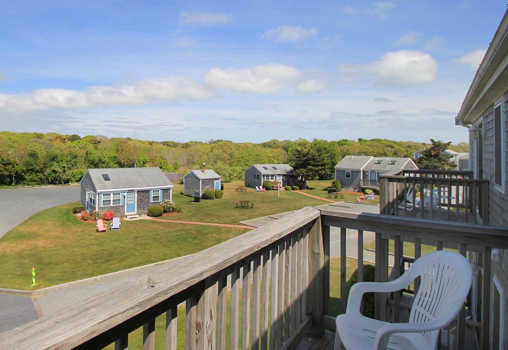 Colonial Acres Resort West Yarmouth Exterior photo