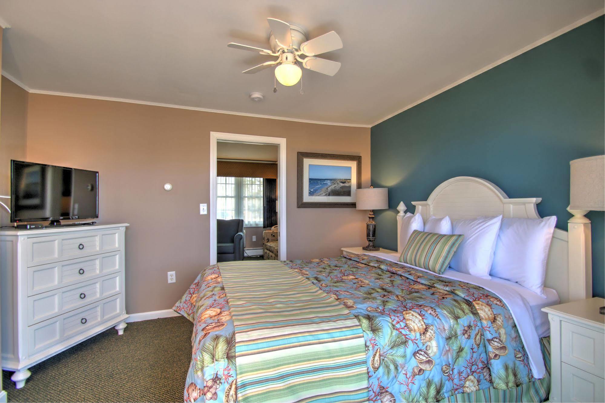 Colonial Acres Resort West Yarmouth Exterior photo